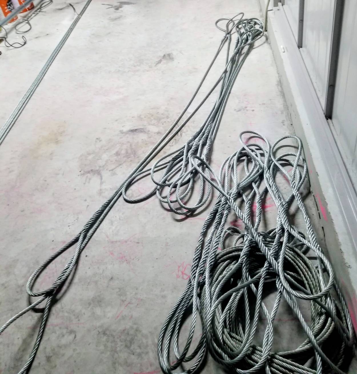 玉掛用メッキワイヤーロープ - 現場使用例